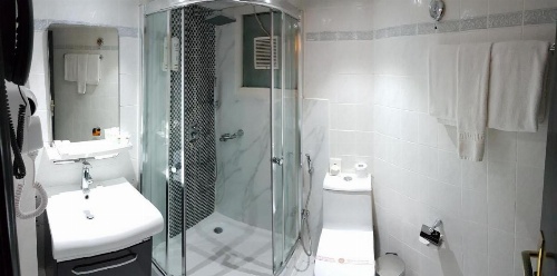 Al Jawhara Metro Hotel image 8